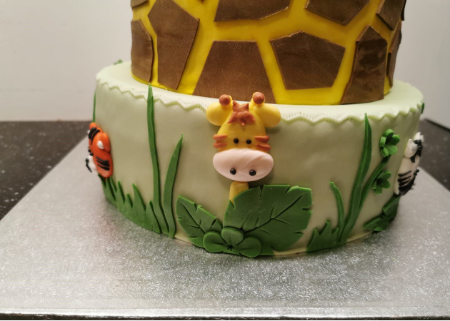 Gâteau à étages savane