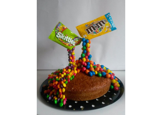 Gravity cake